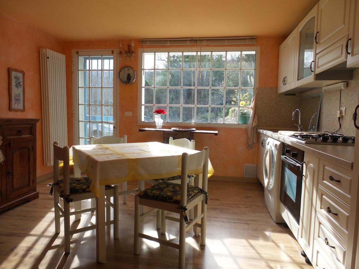 Lucinasco La Paloma Casa Vacanze מראה חיצוני תמונה